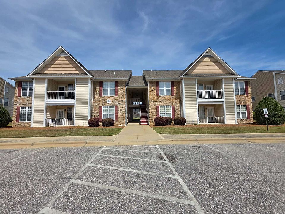 1st image of 1324 Kershaw Loop APT 206