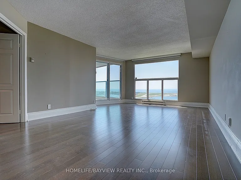 99 Harbour Sq #3108 — Photo 23