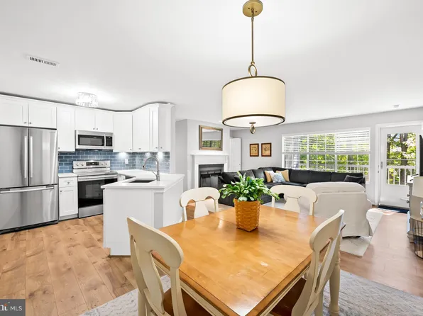 9 Tintern Ct Unit 203, Lutherville Timonium, MD 21093