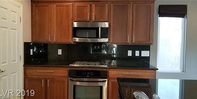 6213 Burrell Ct — Photo 4