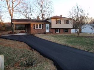 1255 Meadowbrook Dr, King, NC 27021