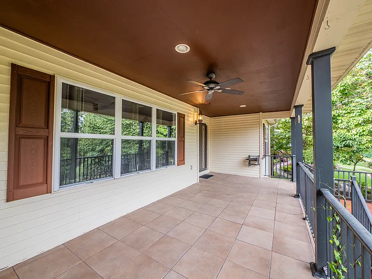 215 Tahlequah Dr — Photo 2