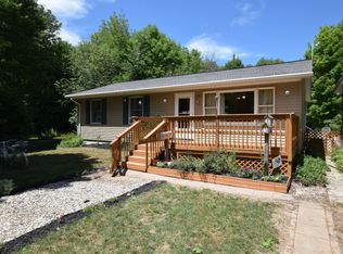 7064 E Woodrow Ave, Hesperia, MI 49421