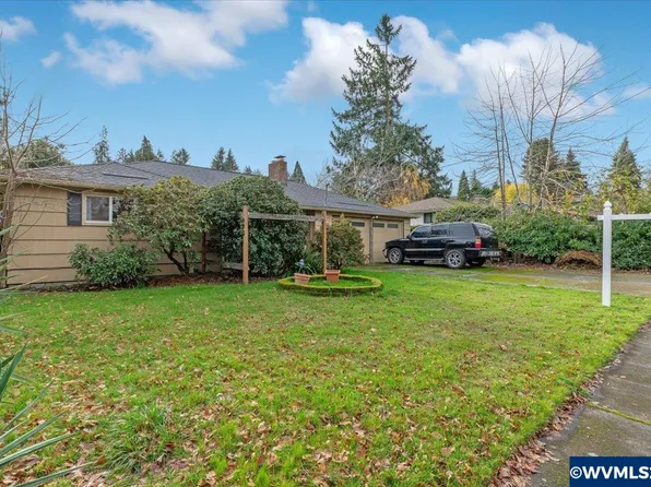1368 Hillendale Dr SE, Salem, OR 97302