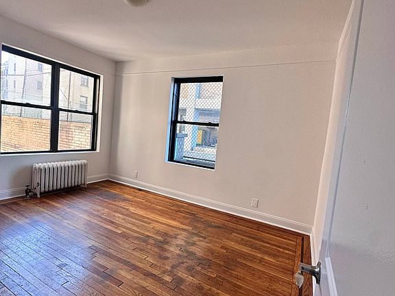 2nd image of 80 Haven Ave #2W