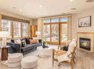 1810 N Cape St #11, Milwaukee, WI 53212