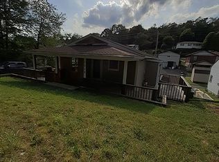 1018 Shades Ln, Cumberland, MD 21502