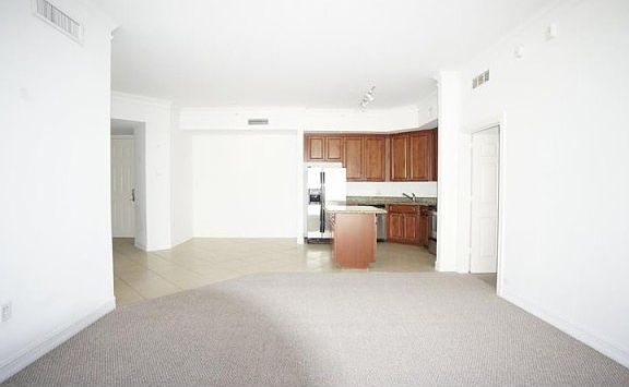 3rd image of 3001 NE 185th St APT 205