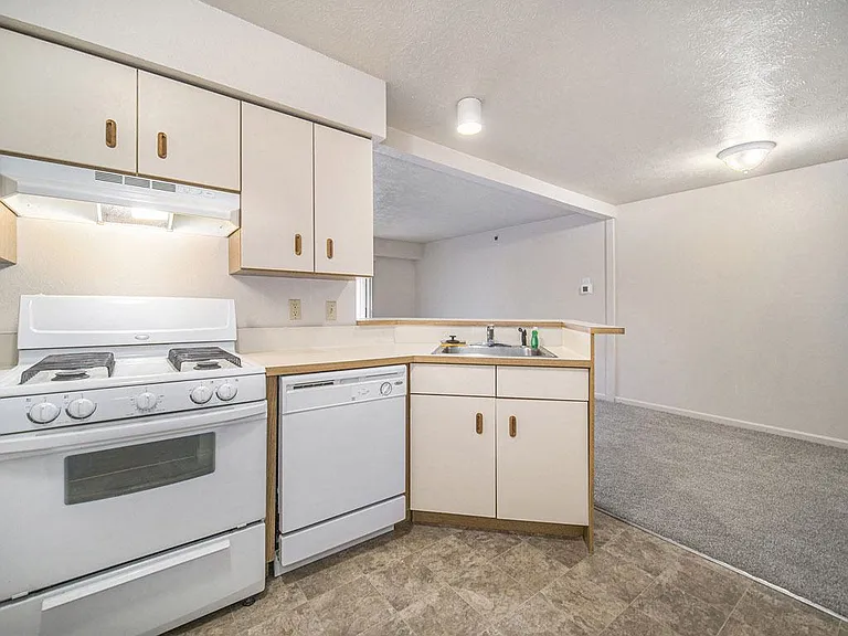 Canal 2 Apartments — Photo 8
