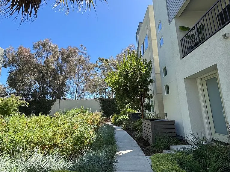 892 Estuary St — Photo 24