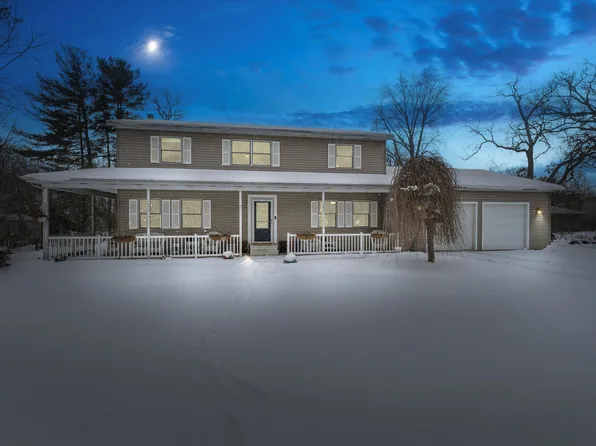 70820 Sunrise Dr, Edwardsburg, MI 49112