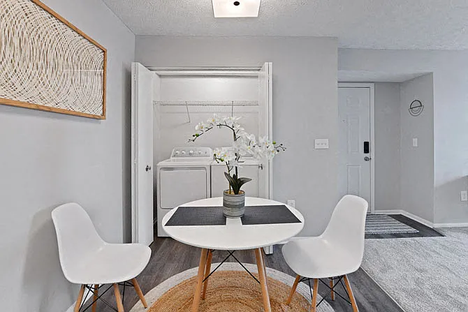 Trinity Lakes Apartments — Photo 35