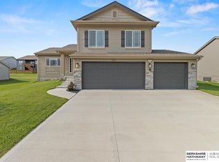 5206 Helwig Ave, Papillion, NE 68133