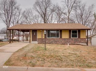 23 Country Hill Rd, Saint Peters, MO 63376