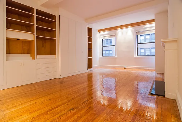 Rented by WAM Partners - William Moses Co. | media 19