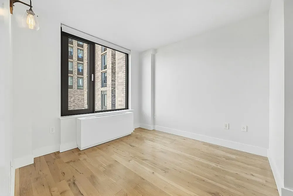 670 Pacific Street — Photo 4