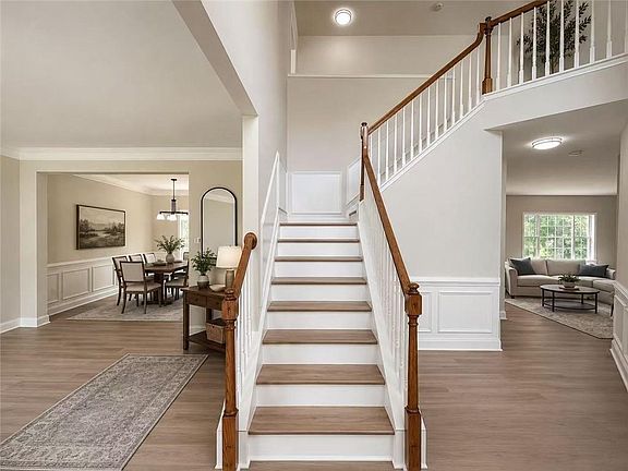 5th image of 1718 Hampton Chase Cir