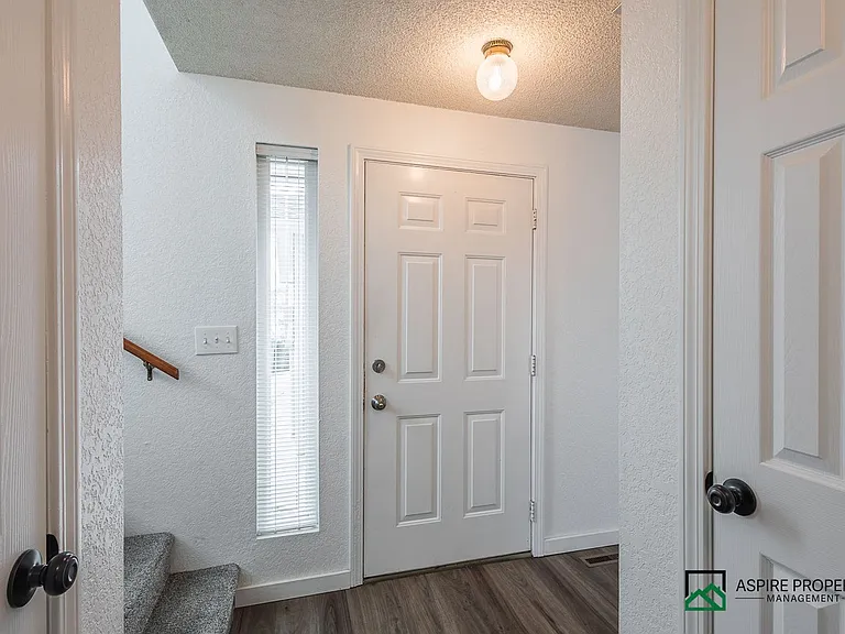 3286 W Sugar Creek Dr — Photo 4