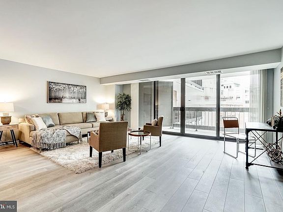 2nd image of 3800 Fairfax Dr APT 701