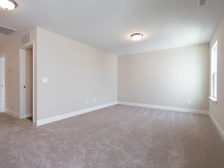 137 Princeton Hill Dr — Photo 9