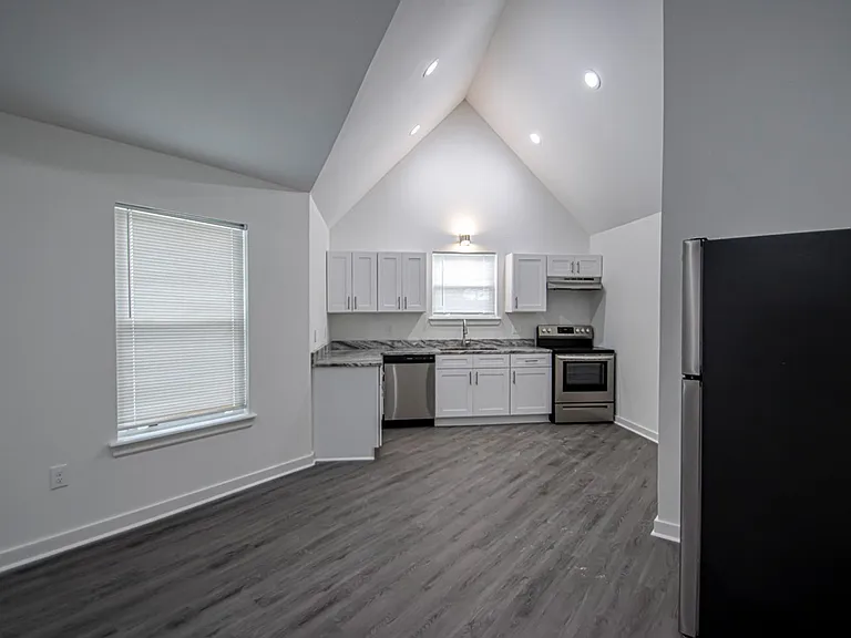 23 Towne Park Court — Photo 1