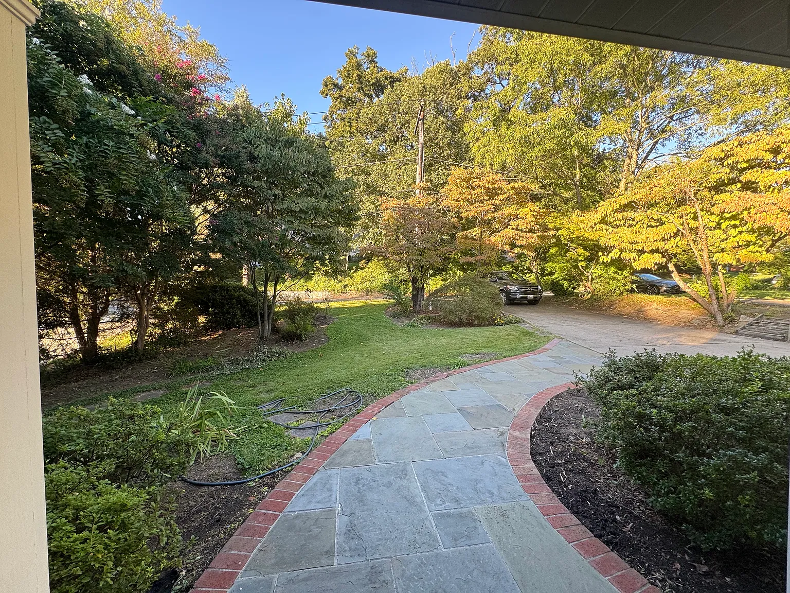 5 bed, 2464 sqft, $6,500 — Photo 2