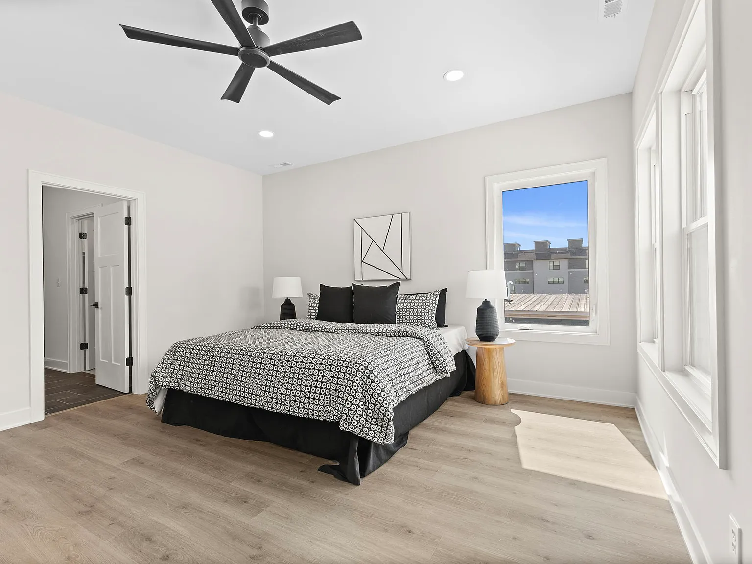 1405 Deloss Street - 1 — Photo 3