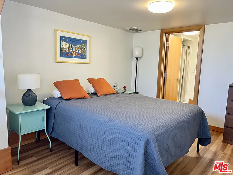 507 N San Vicente Blvd — Photo 6