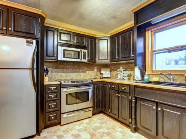 190 College St, Mount Washington, KY 40047