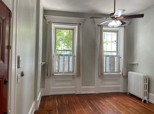 1010 N 5th St APT 1F, Philadelphia, PA 19123