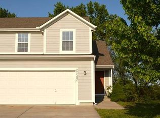 21582 S Main St, Spring Hill, KS 66083