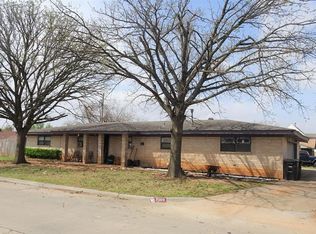 2109 Ridgewood Dr, Moore, OK 73160
