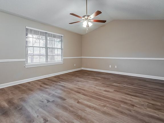 3rd image of 2655 McCormick Woods Dr