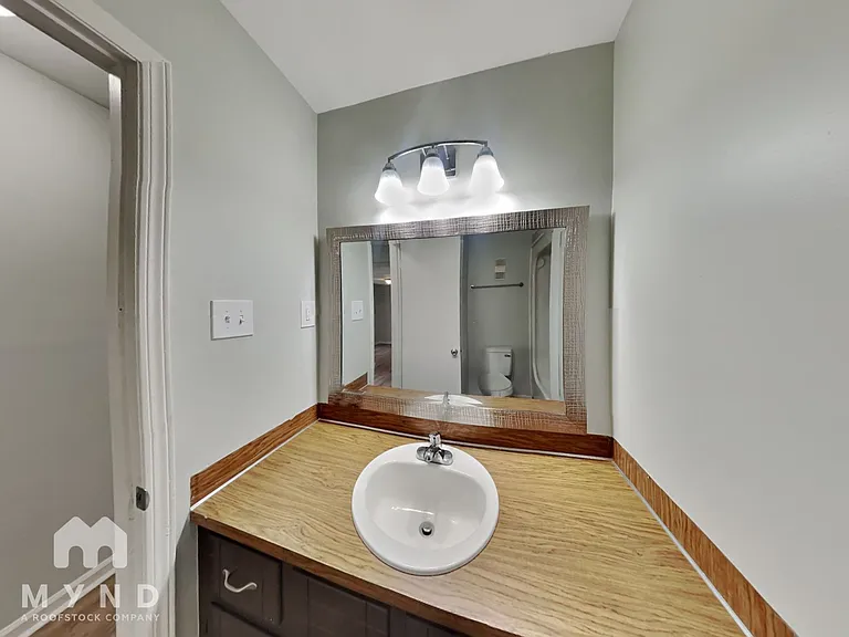 5190 Roger Dr — Photo 15