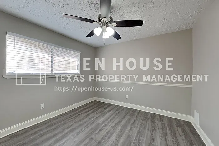 12706 Pantano Dr — Photo 16