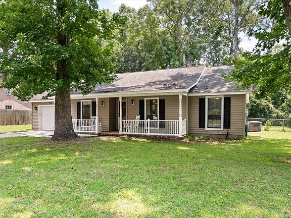 2nd image of 1098 Kentwood Cir