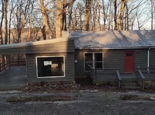 525 Pleasant Hill Rd, Lexington, TN 38351