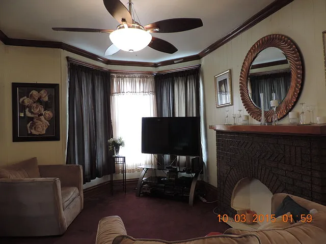 832 N Lockwood Ave photo 1