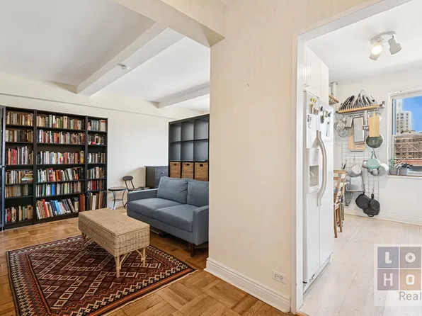 550 Grand Street image 5 of 18