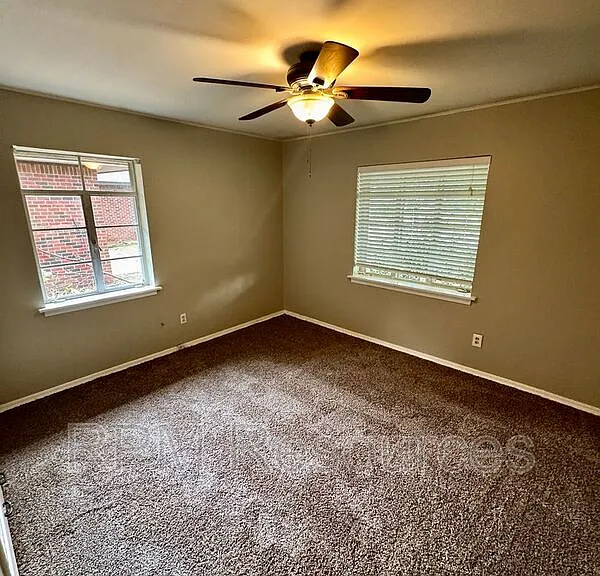 2137 Barclay Rd — Photo 21