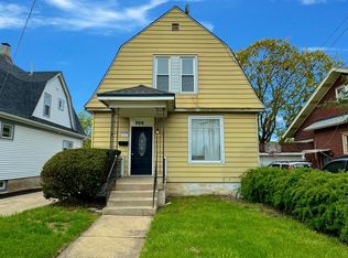 306 S Liberty St, Elgin, IL 60120