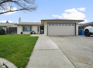 196 Somerville Dr, Vacaville, CA