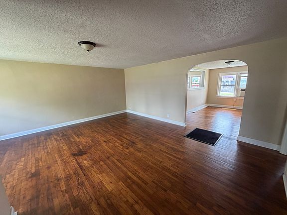 5th image of 715 N Forest Ave