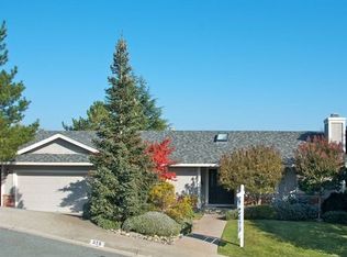 379 Calle La Montana, Moraga, CA 94556