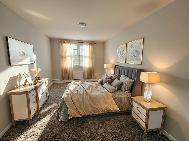 Karen Court Apartments — Photo 5