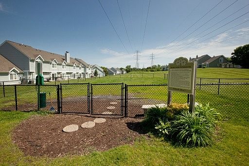 5th image of 2191 Hemlock Blvd
