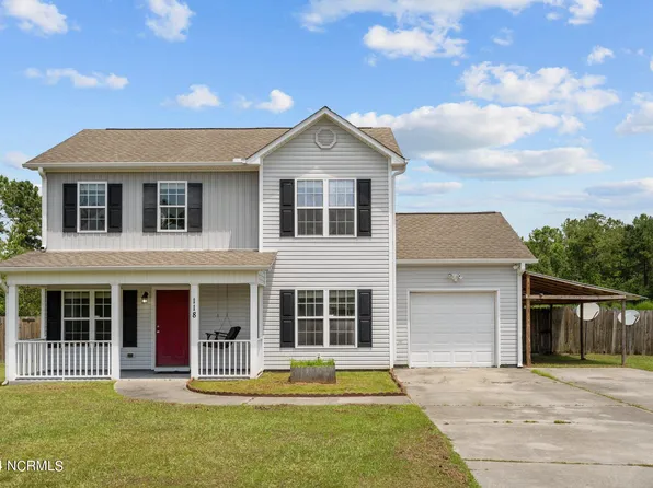 118 Blossom Court, Maple Hill, NC 28454