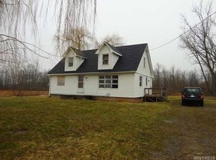 7725 Lincoln Avenue Ext, Lockport, NY 14094