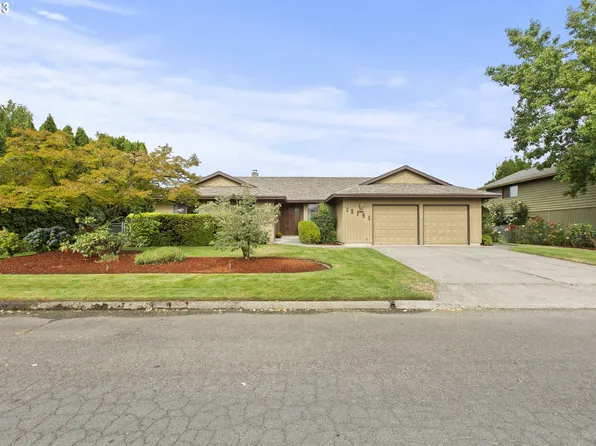 13751 SE 128th Ave, Clackamas, OR 97015