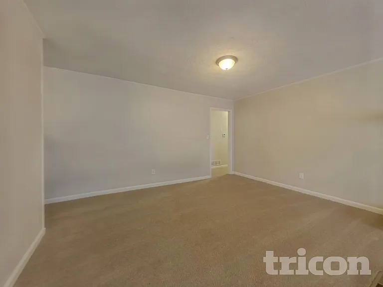 5020 Horton Pl — Photo 5